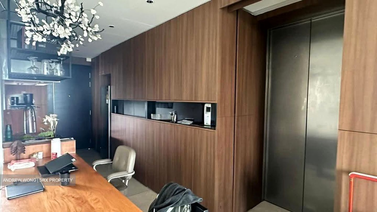 Parvis (D10), Condominium #636278031